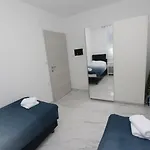 Karlo 2 Rovinj