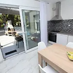 Karlo 2 Apartment Rovinj