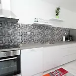Karlo 2 Apartment *