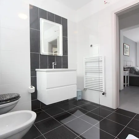Apartmán Karlo 2 *