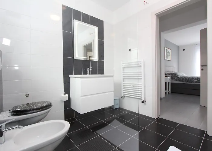 Appartement Karlo 2 *